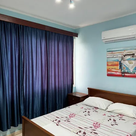 Sea Aparthotel 2*