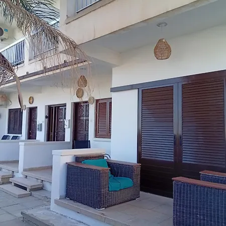 Lägenhetshotell Sea Larnaca