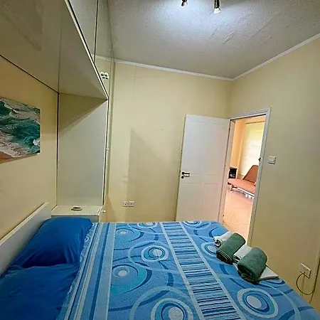Sea Aparthotel 3*
